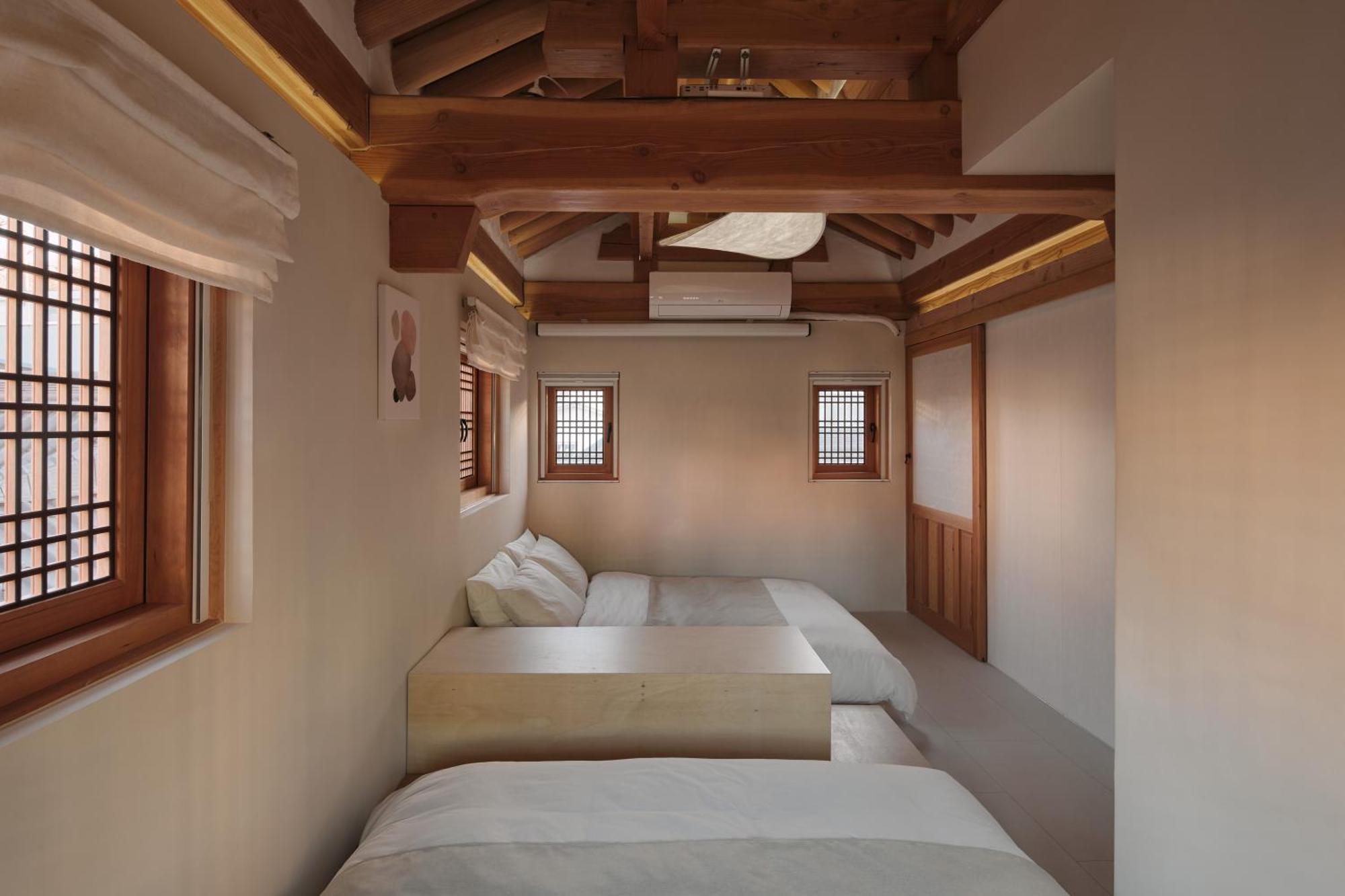 The Korean Traditional Hanok In Downtown Seoul For Convenient Public Transportation - Seoul Ari Exterior foto