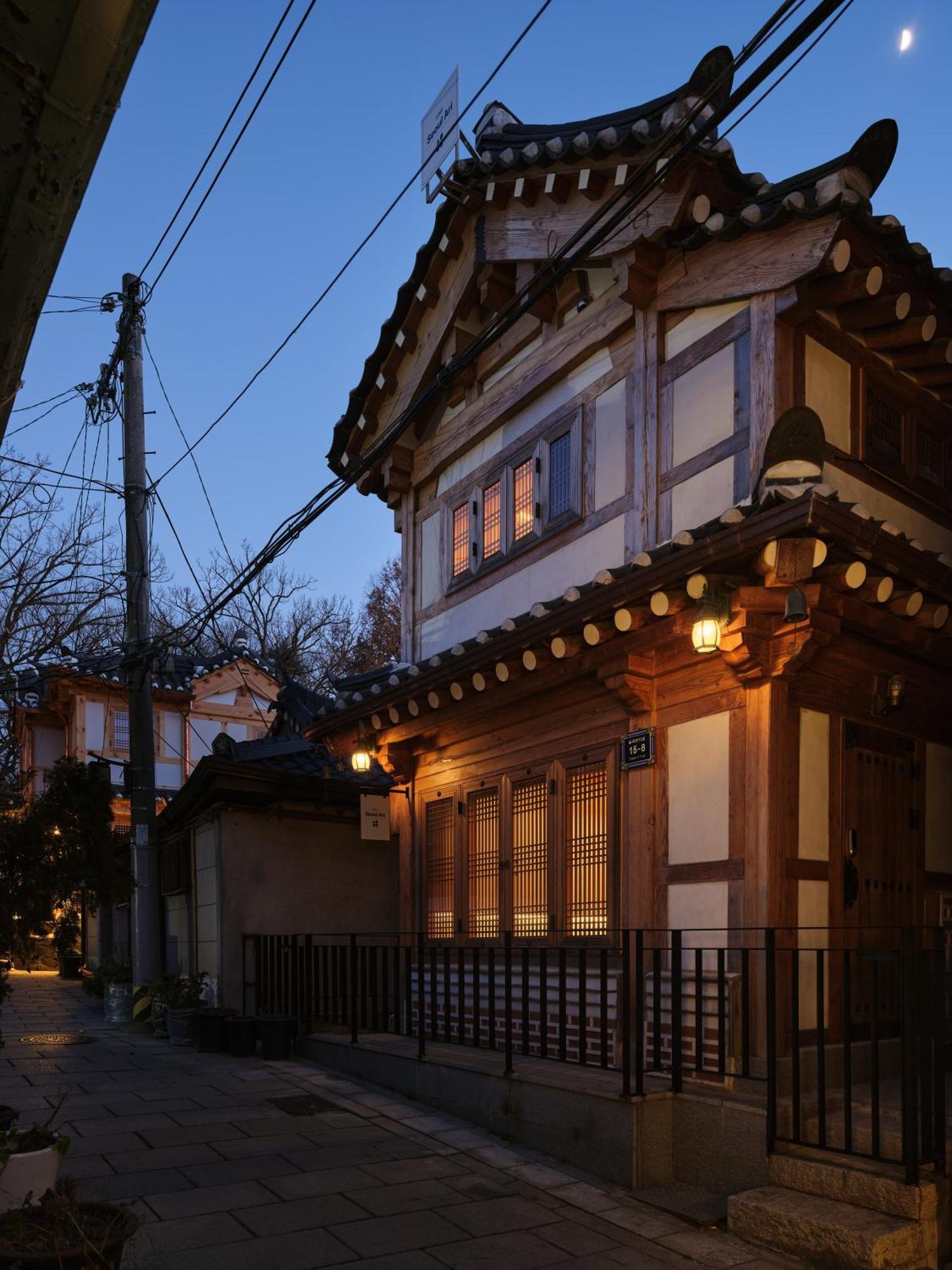 The Korean Traditional Hanok In Downtown Seoul For Convenient Public Transportation - Seoul Ari Exterior foto