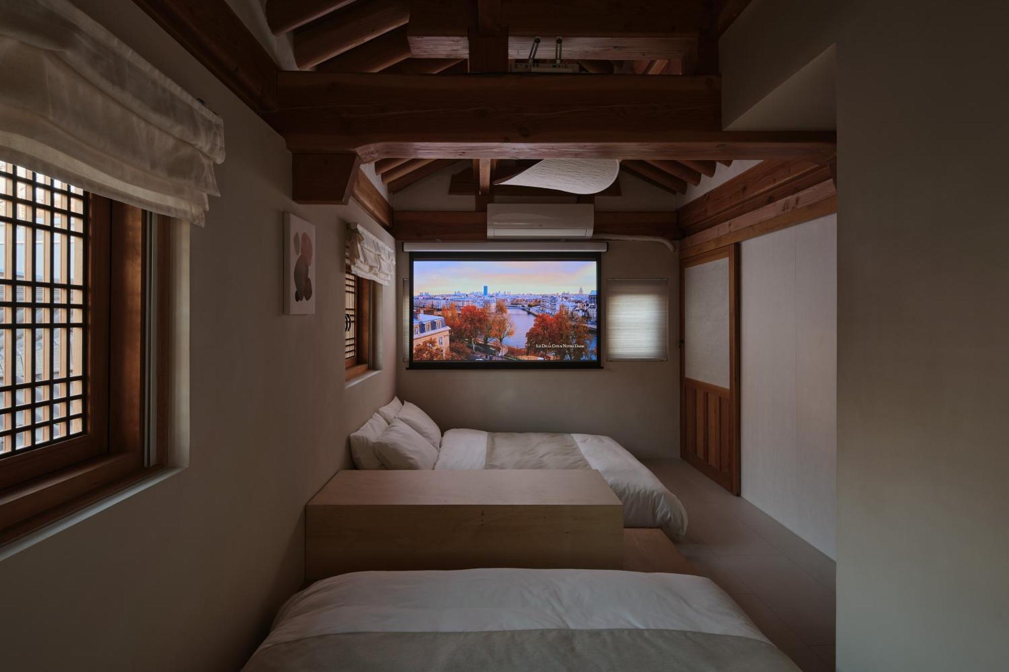 The Korean Traditional Hanok In Downtown Seoul For Convenient Public Transportation - Seoul Ari Exterior foto